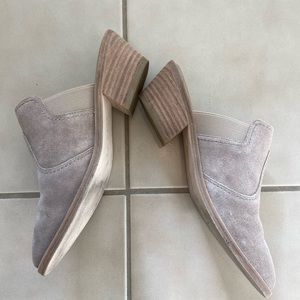 Beige heeled mules - Size 6